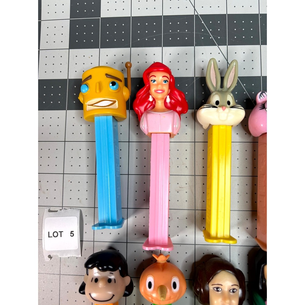 Vintage PEZ Dispensers Lot of 10 Disney Star Wars Looney Tunes Peanuts - Picture 2 of 5